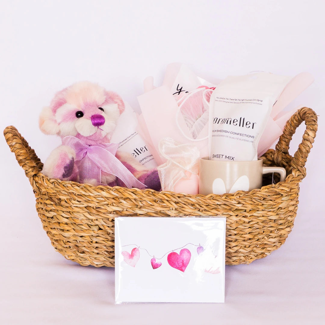 Holly Love Basket - Plush Teddies LLCPlush Teddies LLC Holly Love Basket