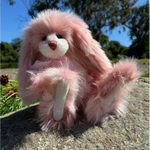 Hanami_Bunny_in_nature