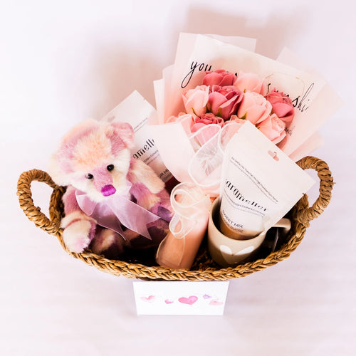 Holly Love Basket - Plush Teddies LLCPlush Teddies LLC